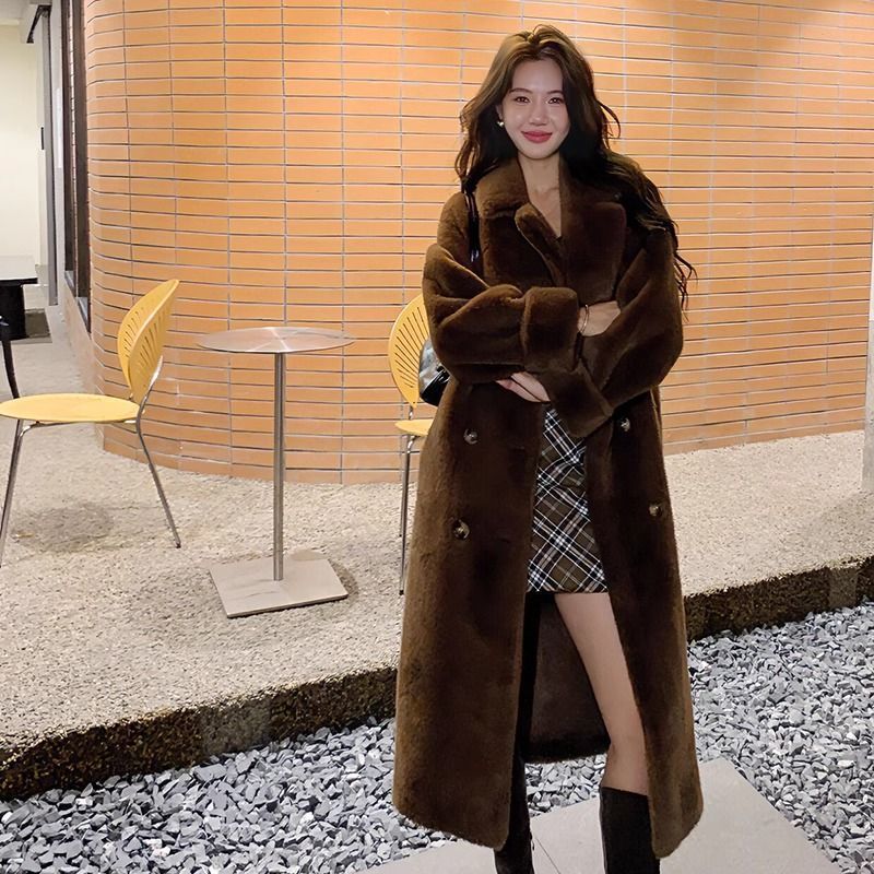 VeroLuxe—Luxe Faux Fur Long Coat