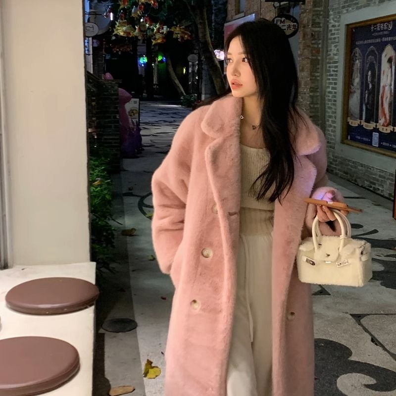 VeroLuxe—Luxe Faux Fur Long Coat