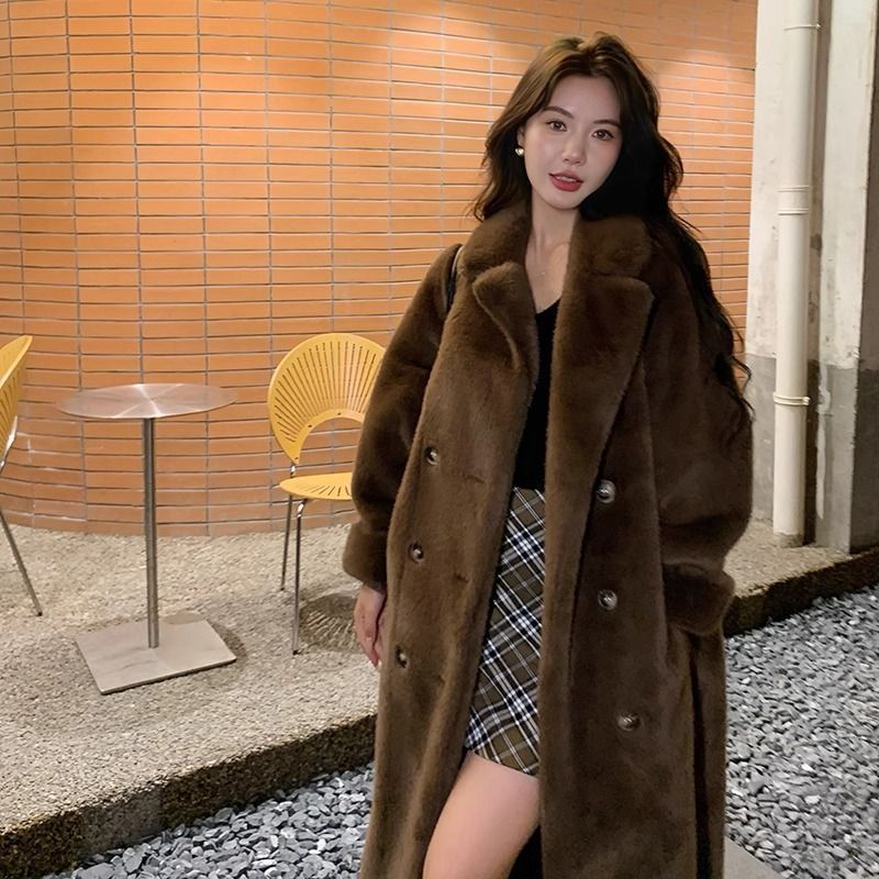 VeroLuxe—Luxe Faux Fur Long Coat